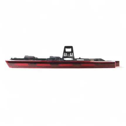 Lanterna Externa Superior  Esquerda Volvo C40 2021 2022 A 2025
