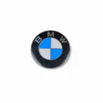 Emblema Logo Bmw Tampa Acabamento Motor Bmw 320I 2013 2017 - Imagem 4
