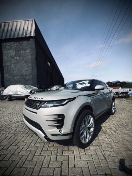 Land Rover Evoque P300 R-Dynamic 2.0 250cv 2020