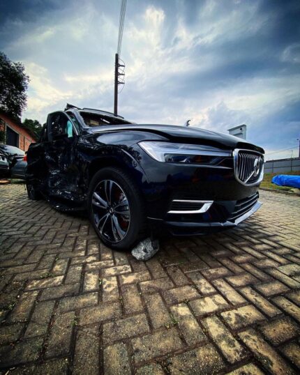 Volvo Xc60 T8 Momentum Híbrida 2.0 407cv 2021