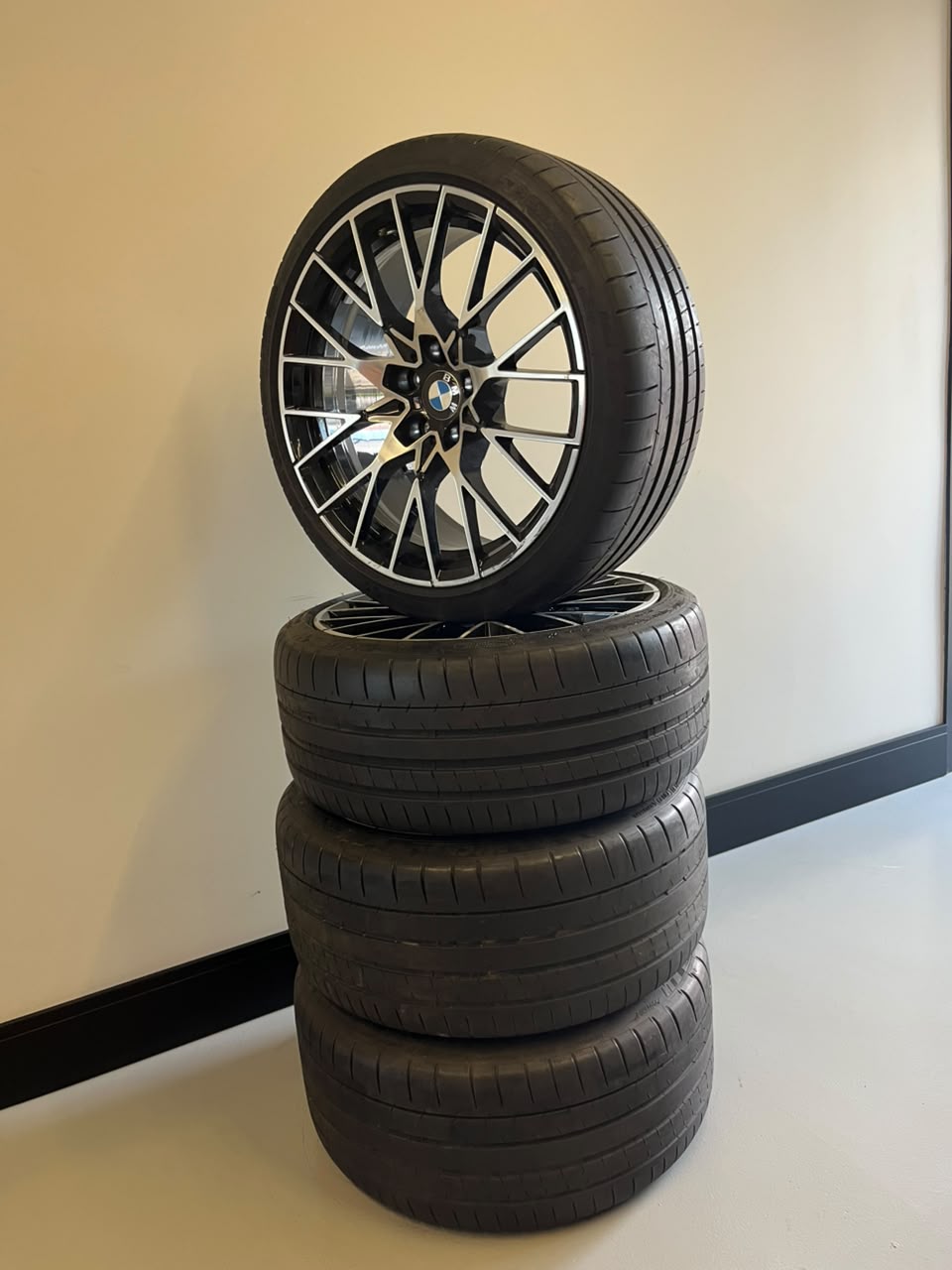 WhatsApp Image 2026-08-24 at 14.39.22 Jogo De Rodas Bmw M2 Competition 2021 (Restante Pagamento) - Imagem 1